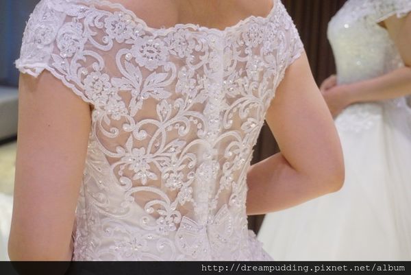 茱莉亞精品婚紗體驗，夢幻白紗篇│台中茱莉亞精品婚紗分享