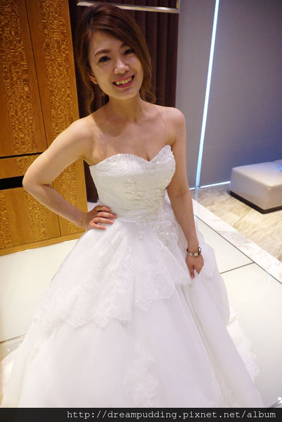 茱莉亞精品婚紗體驗，夢幻白紗篇│台中茱莉亞精品婚紗分享