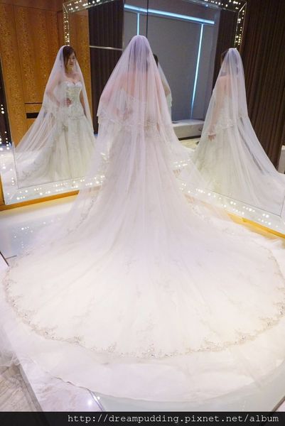 茱莉亞精品婚紗體驗，夢幻白紗篇│台中茱莉亞精品婚紗分享