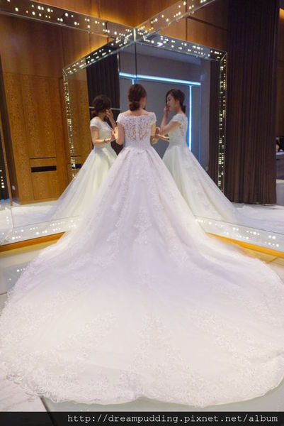 茱莉亞精品婚紗體驗，夢幻白紗篇│台中茱莉亞精品婚紗分享