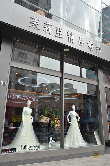 女孩兒憧憬的公主婚紗、魚尾婚紗盡在茱莉亞│台中茱莉亞精品婚紗分享